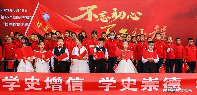看到92岁的李长荣,坚持冬泳四十多年,我悟出了3个人生哲理